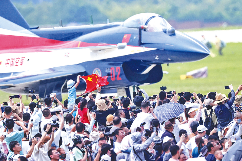 操比视长春航空展迎来首个公众日